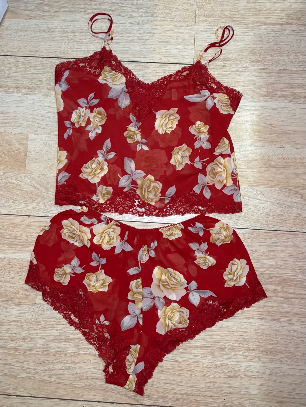 Vtg Victorias Secret Y2K Sheer Red Rose Floral Cami Shorts Lingerie Set Top L/M